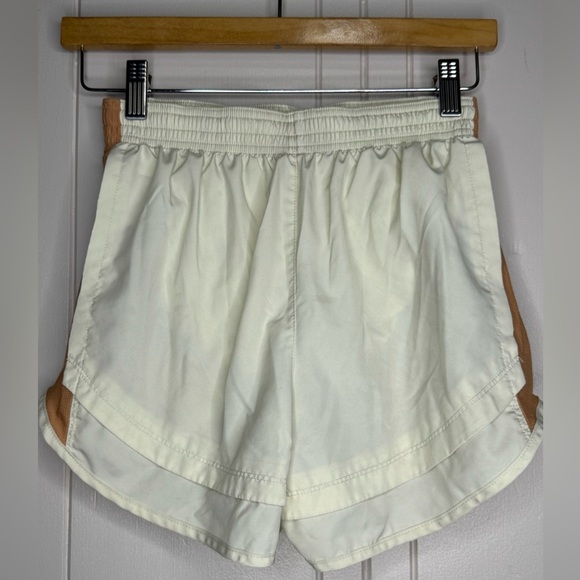 Nike Cream and Tan Athletic Shorts XS - Picture 6 of 6